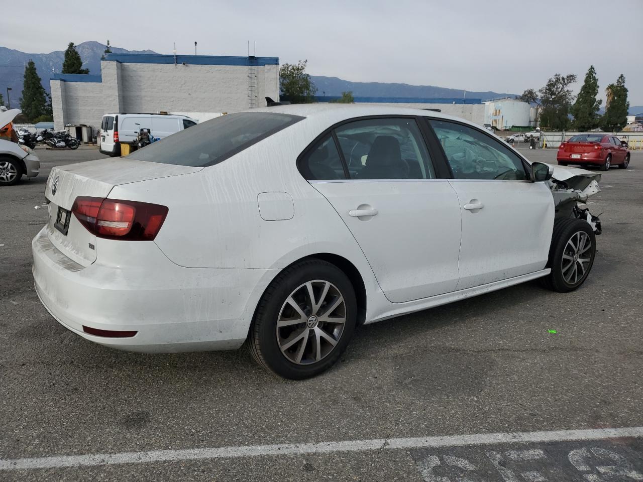 2018 Volkswagen Jetta - Image 3