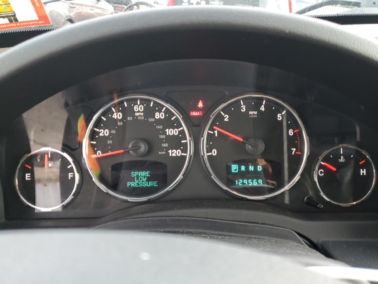 2010 Jeep Liberty (North America) - Image 9