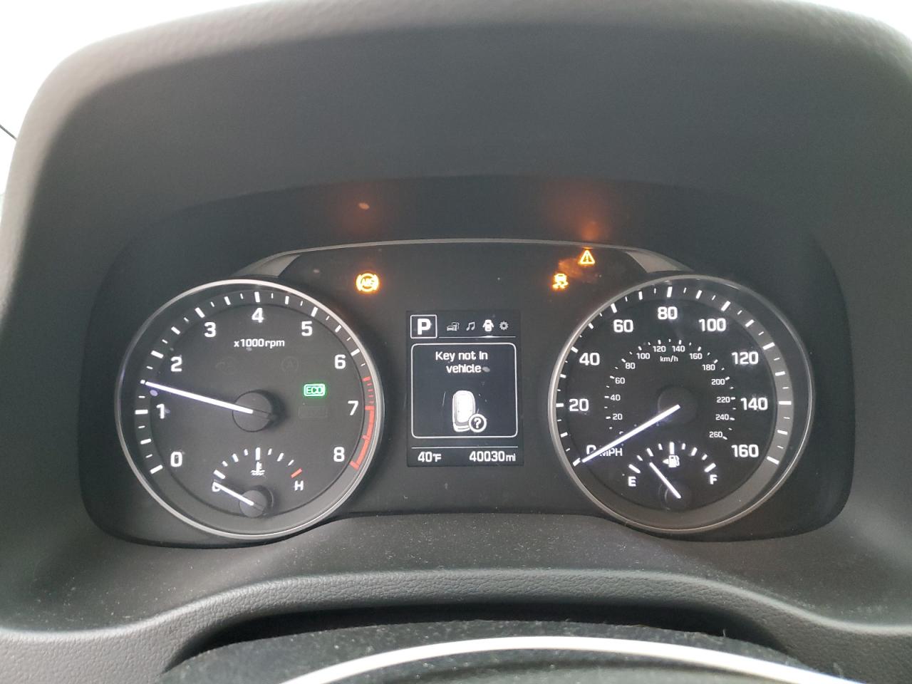 2017 Hyundai Elantra - Image 9