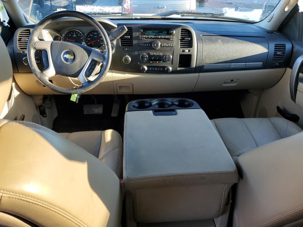 2011 Chevrolet Silverado - Image 8