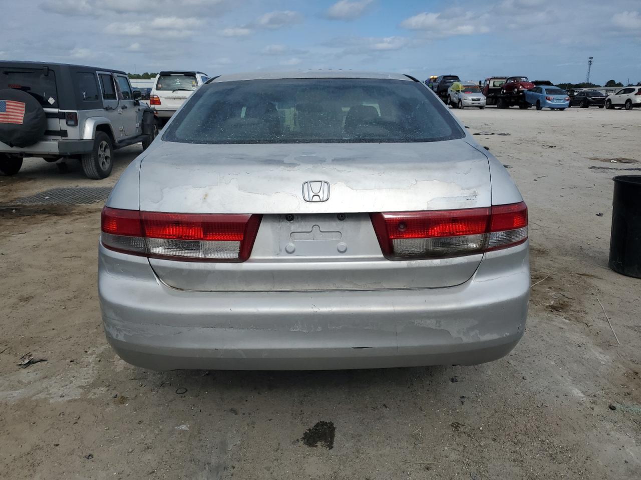 2004 Honda Accord Lx VIN: 3HGCM56334G708889 Lot: 77446094