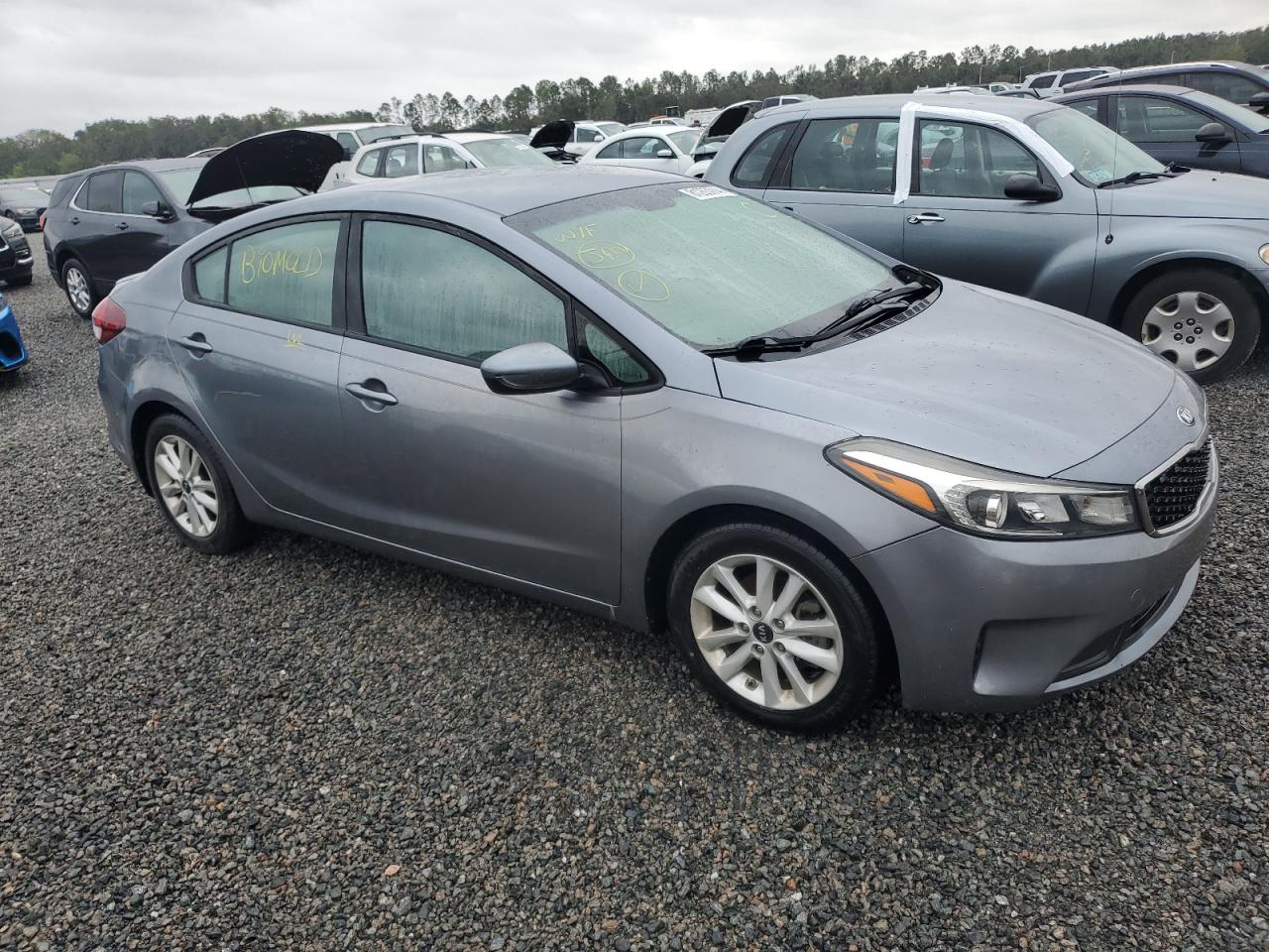 2017 Kia Forte - Image 4