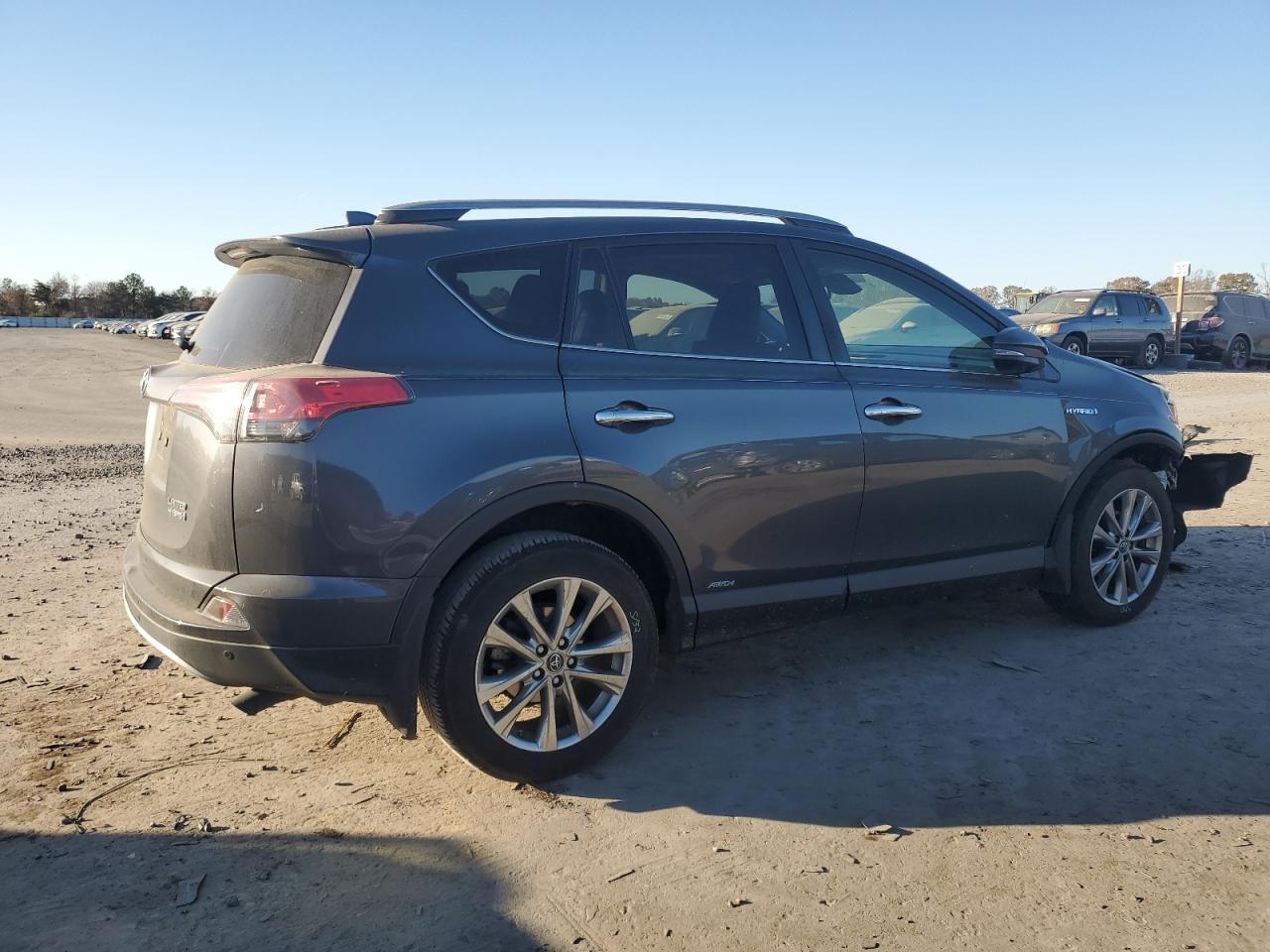 2018 Toyota RAV 4 - Image 3