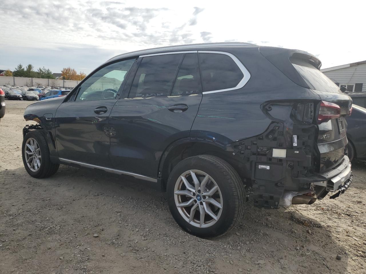 2023 BMW X5 - Image 2