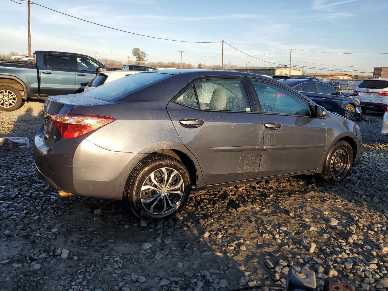 VIN 2T1BURHE6HC916300 2017 TOYOTA COROLLA no.3