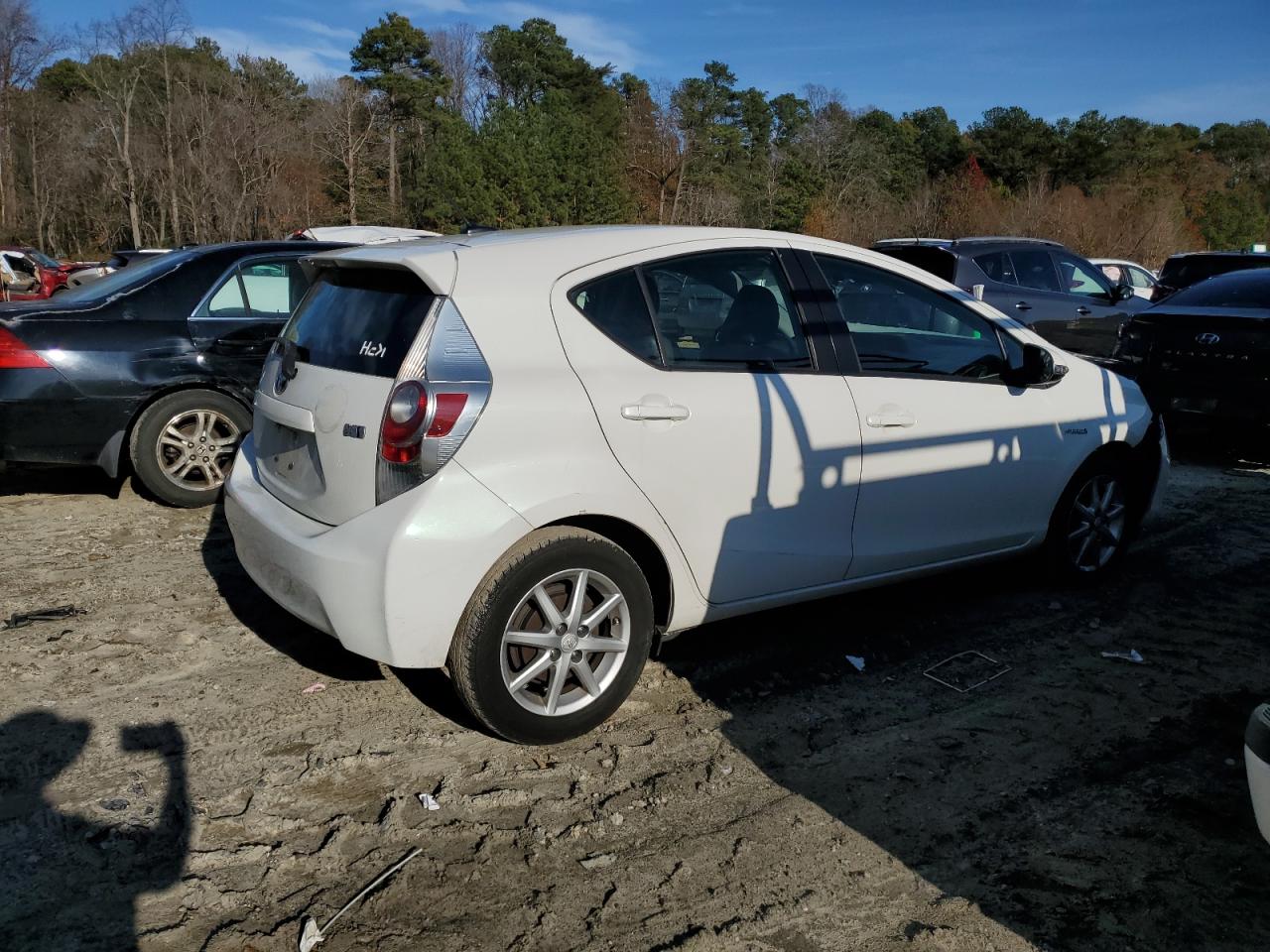 2014 Toyota Prius - Image 3