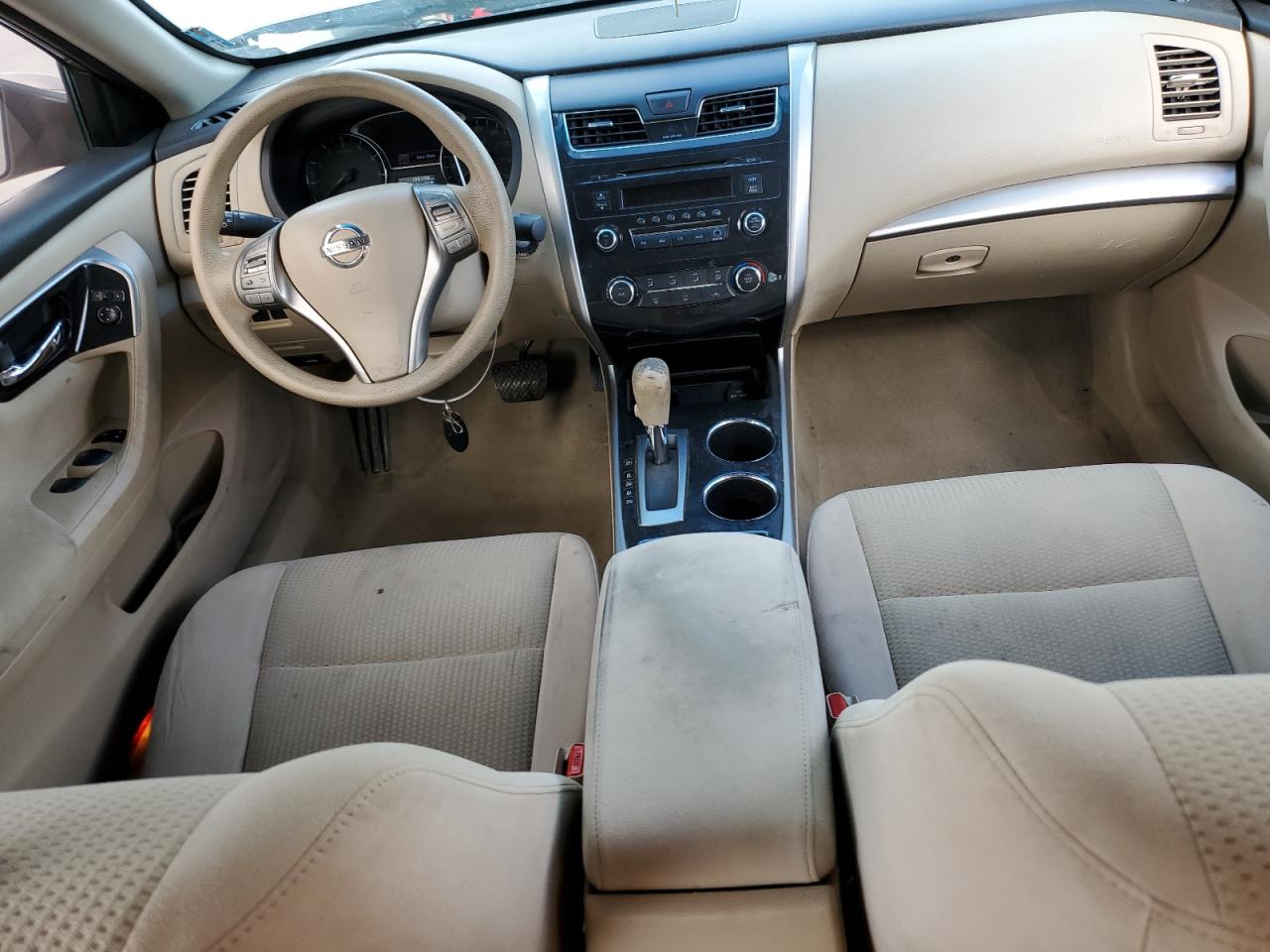 2014 Nissan Altima - Image 8
