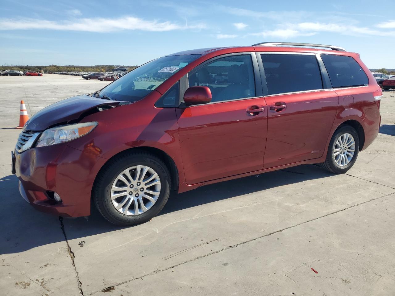 2011 Toyota Sienna - Image 1