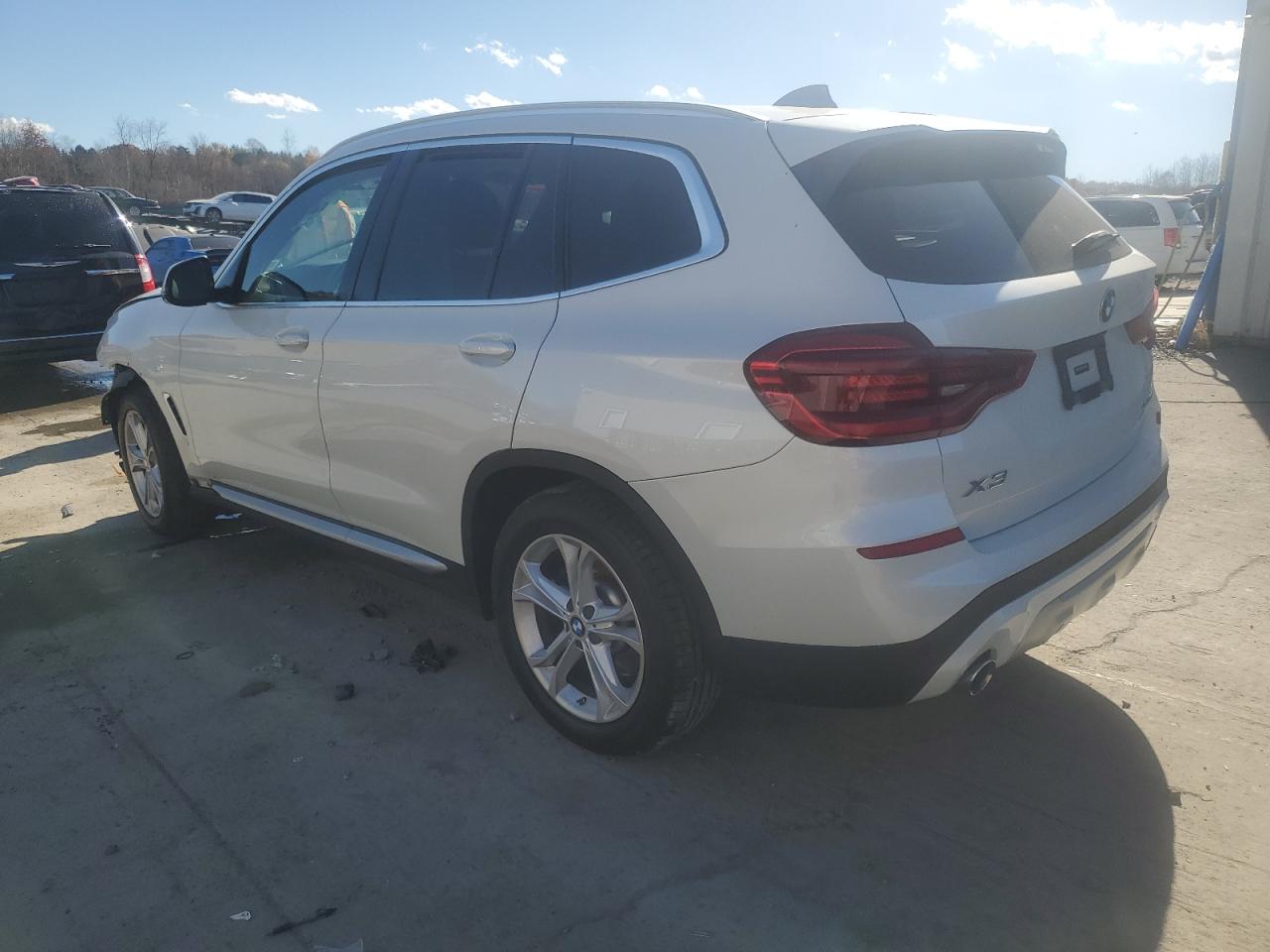 VIN 5UXTY5C02M9F52424 2021 BMW X3 no.2