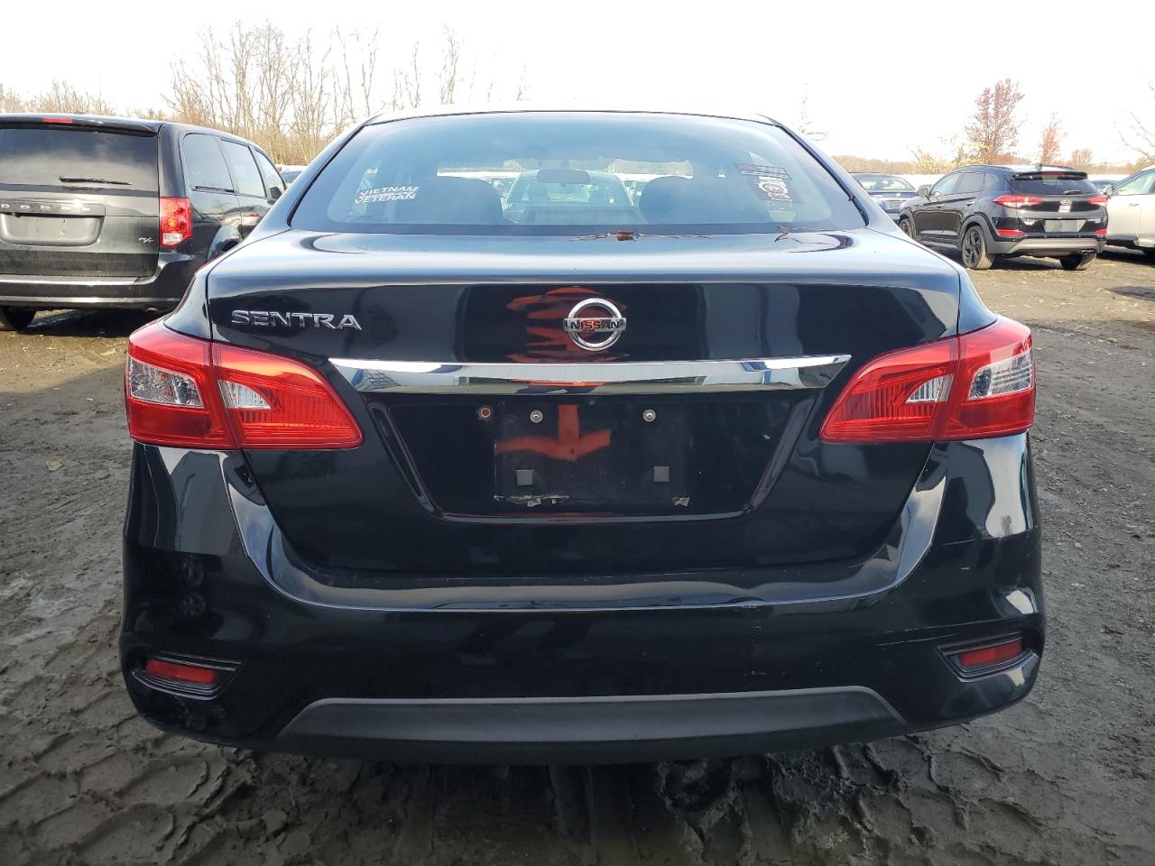 2016 Nissan Sentra - Image 6