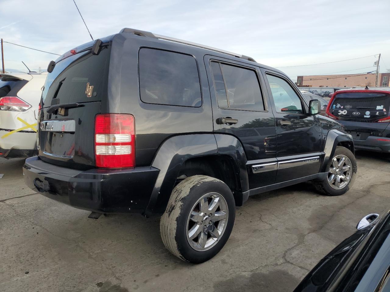 2010 Jeep Liberty (North America) - Image 3