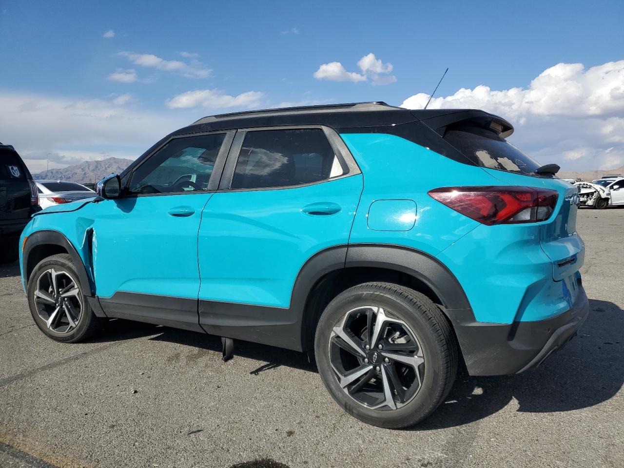2021 Chevrolet TrailBlazer - Image 2
