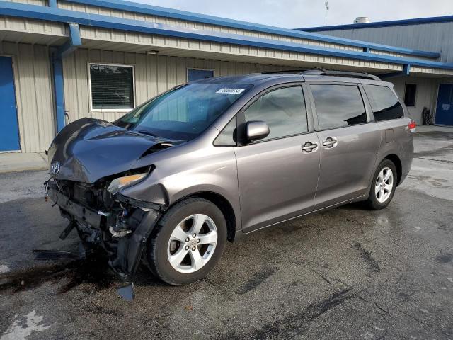 2012 Toyota Sienna Le