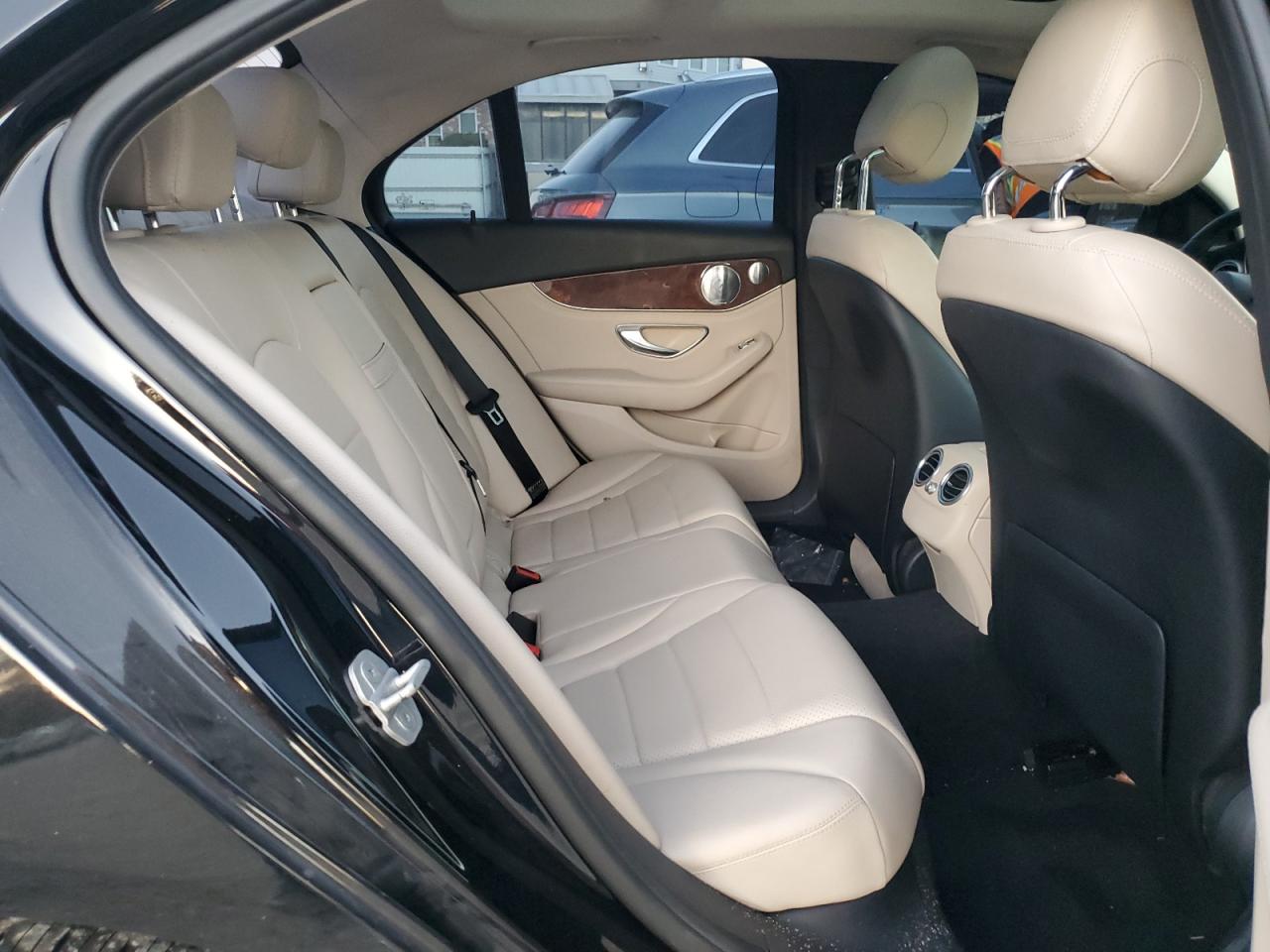 2016 Mercedes-Benz C-klasse - Image 10