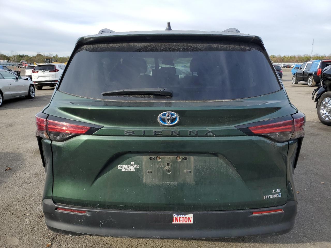 2021 Toyota Sienna - Image 6