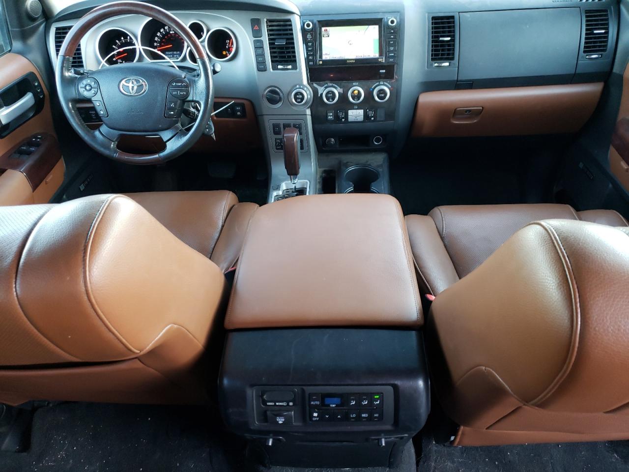 2011 Toyota Sequoia - Image 8