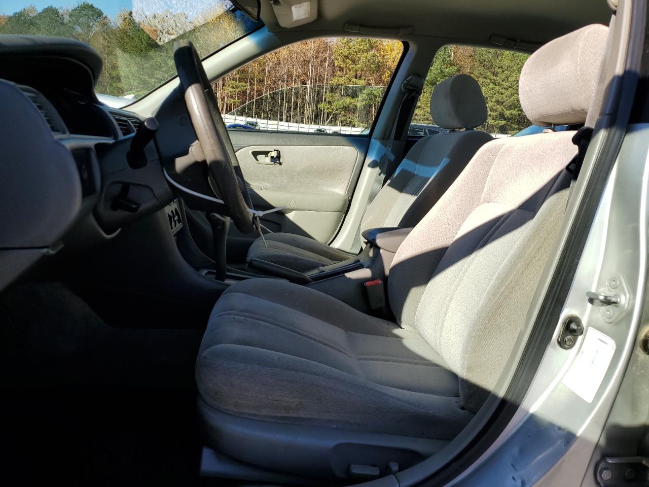 2001 Toyota Camry - Image 7