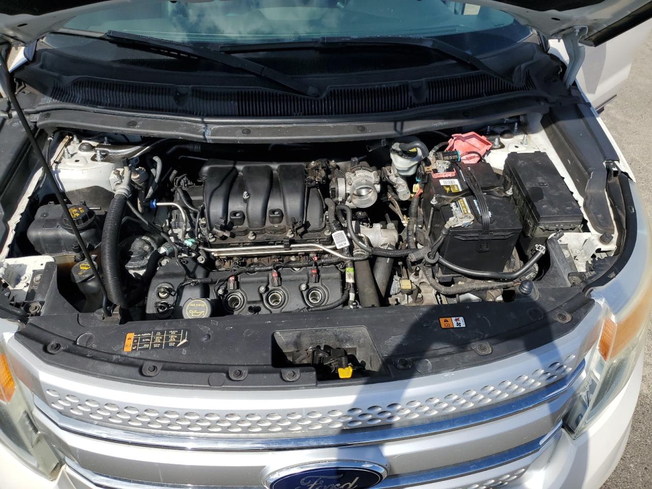 2015 Ford Explorer - Image 12