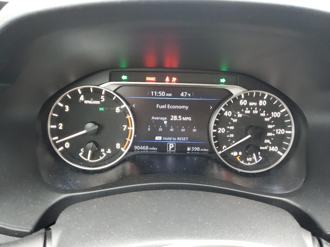 2020 Nissan Altima - Image 9