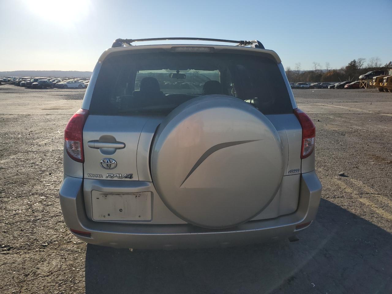 2007 Toyota Rav4 Limited VIN: JTMBD31V776036073 Lot: 79270114