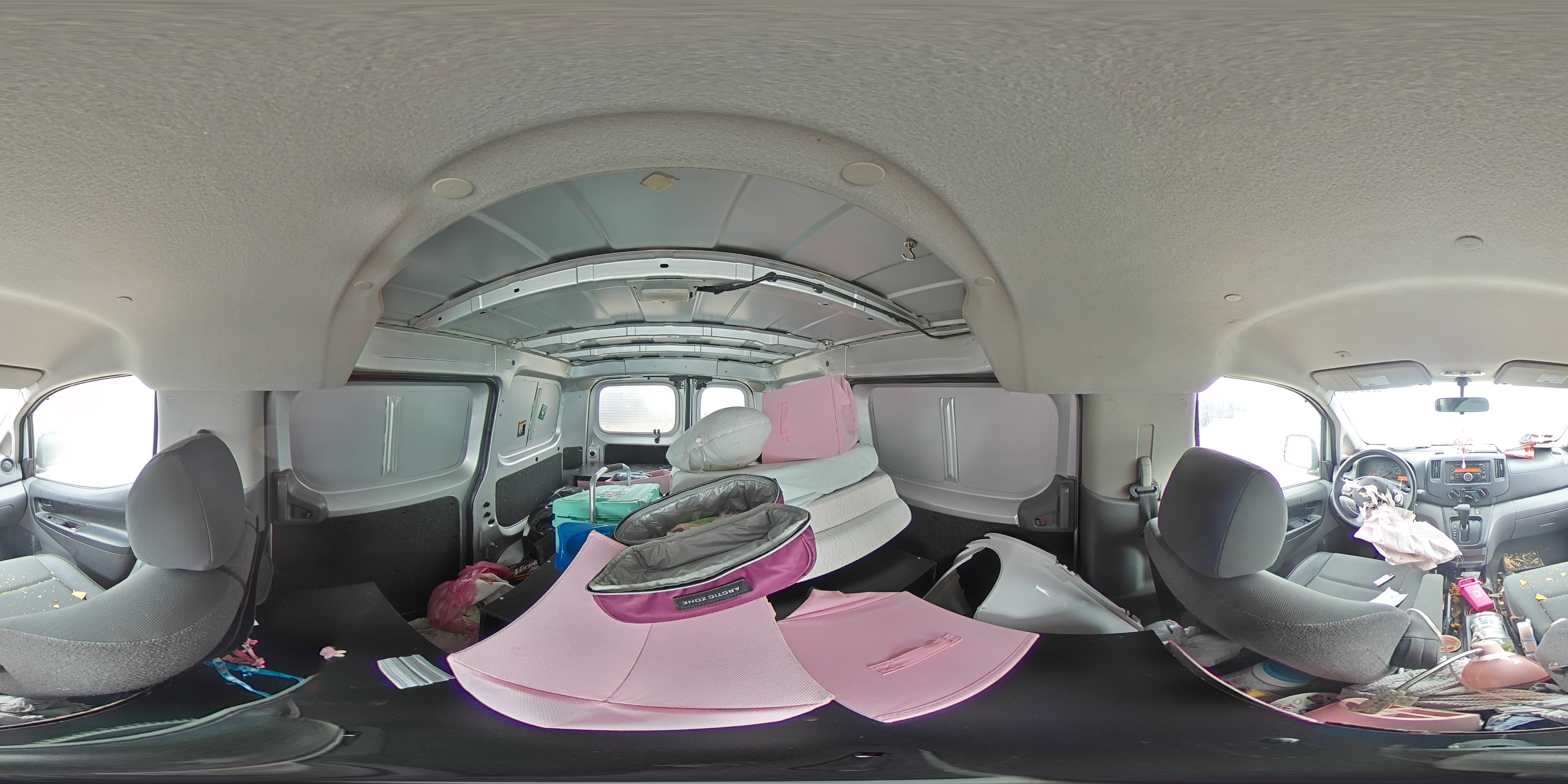 2015 Chevrolet Express - Image 14