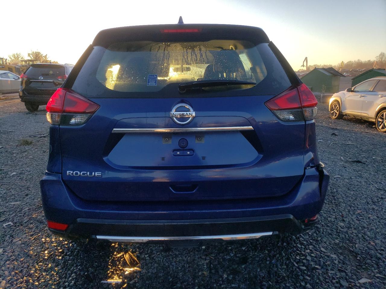 2018 Nissan Rogue S VIN: KNMAT2MT3JP521976 Lot: 80949154