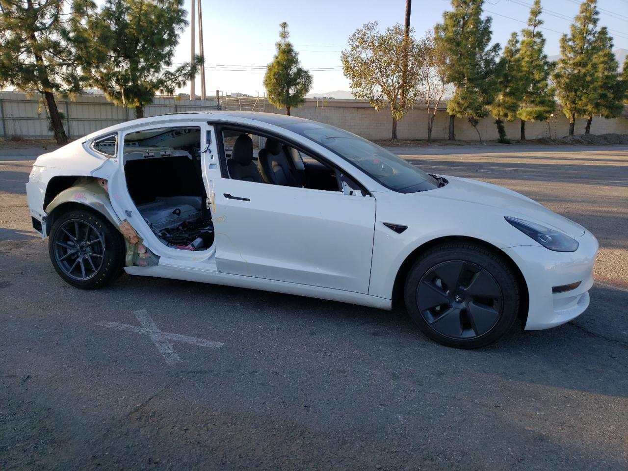 VIN 5YJ3E1EA8PF570412 2023 TESLA MODEL 3 no.4