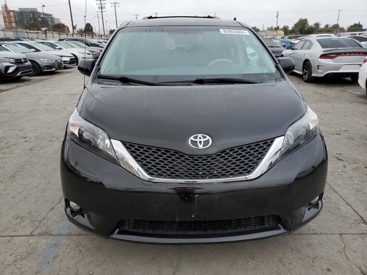 VIN 5TDXK3DC4DS386858 2013 TOYOTA SIENNA no.5