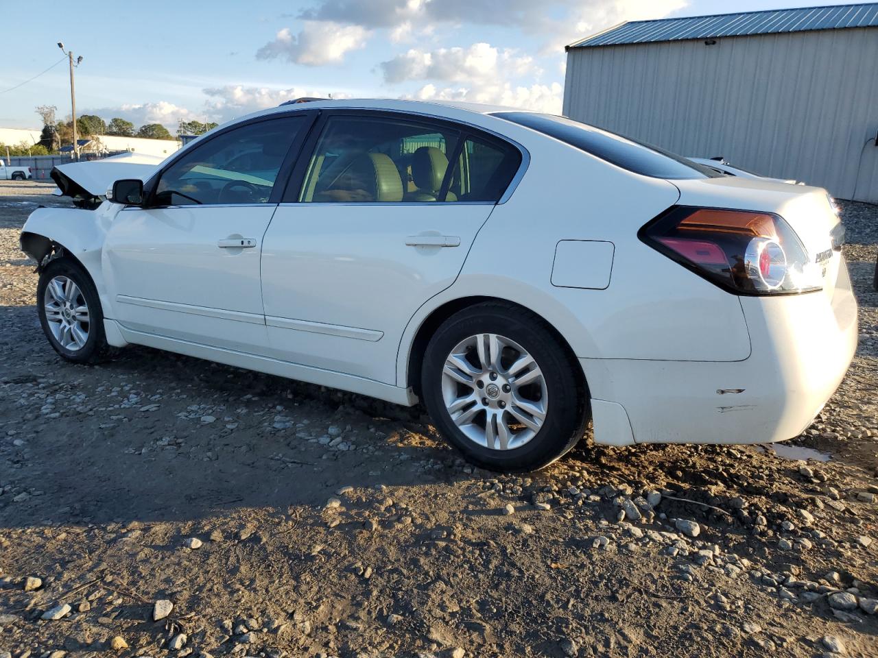2012 Nissan Altima - Image 2