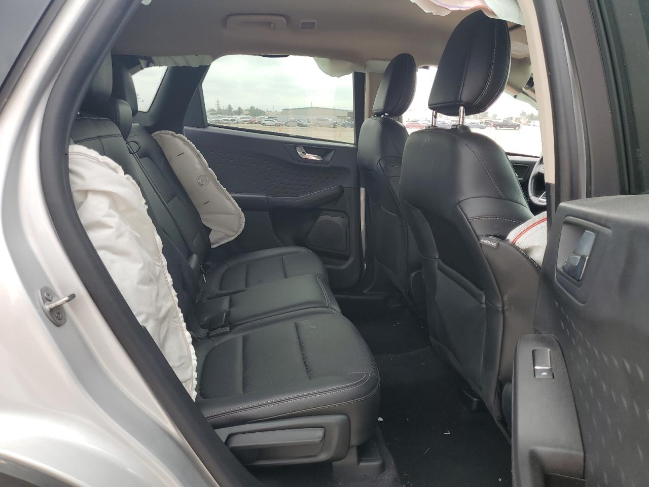 2020 Ford Escape - Image 11