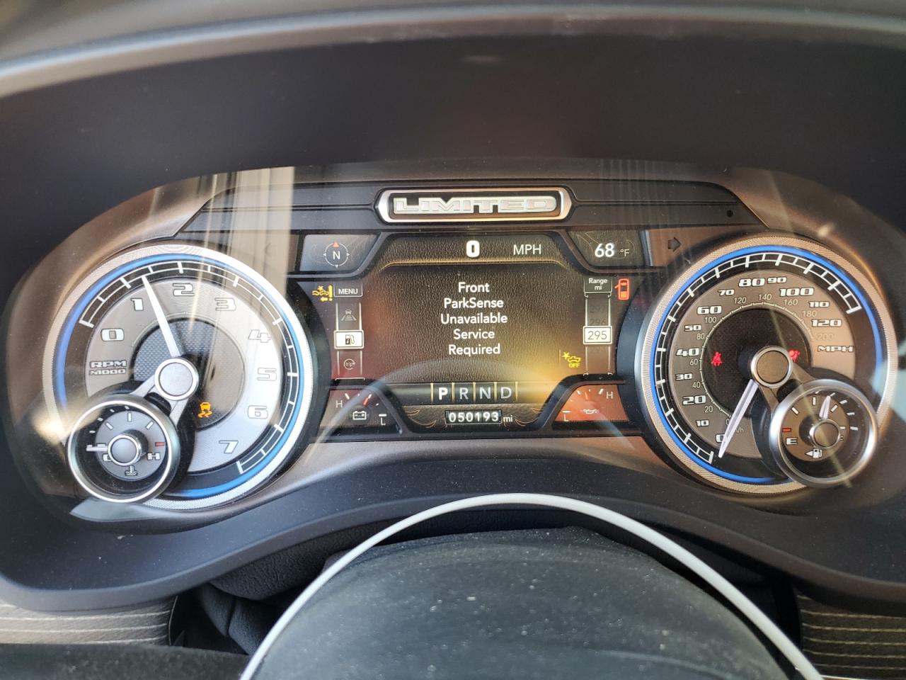 2022 RAM 1500 - Image 9