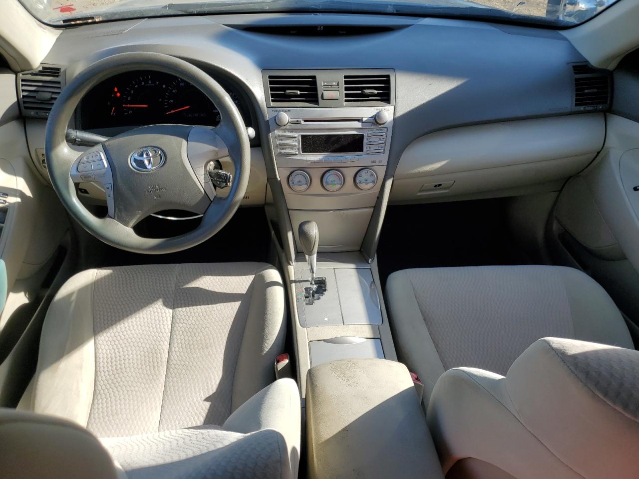 2011 Toyota Camry - Image 8