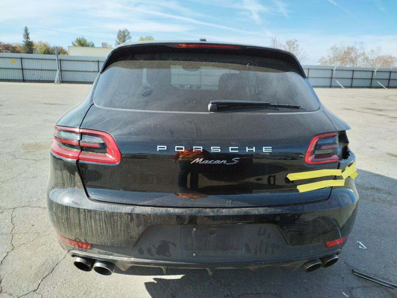 2018 Porsche Macan S VIN: WP1AB2A59JLB38218 Lot: 81152084