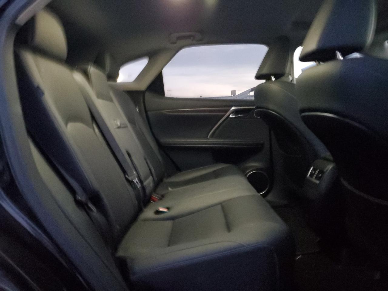 2022 Lexus RX - Image 11
