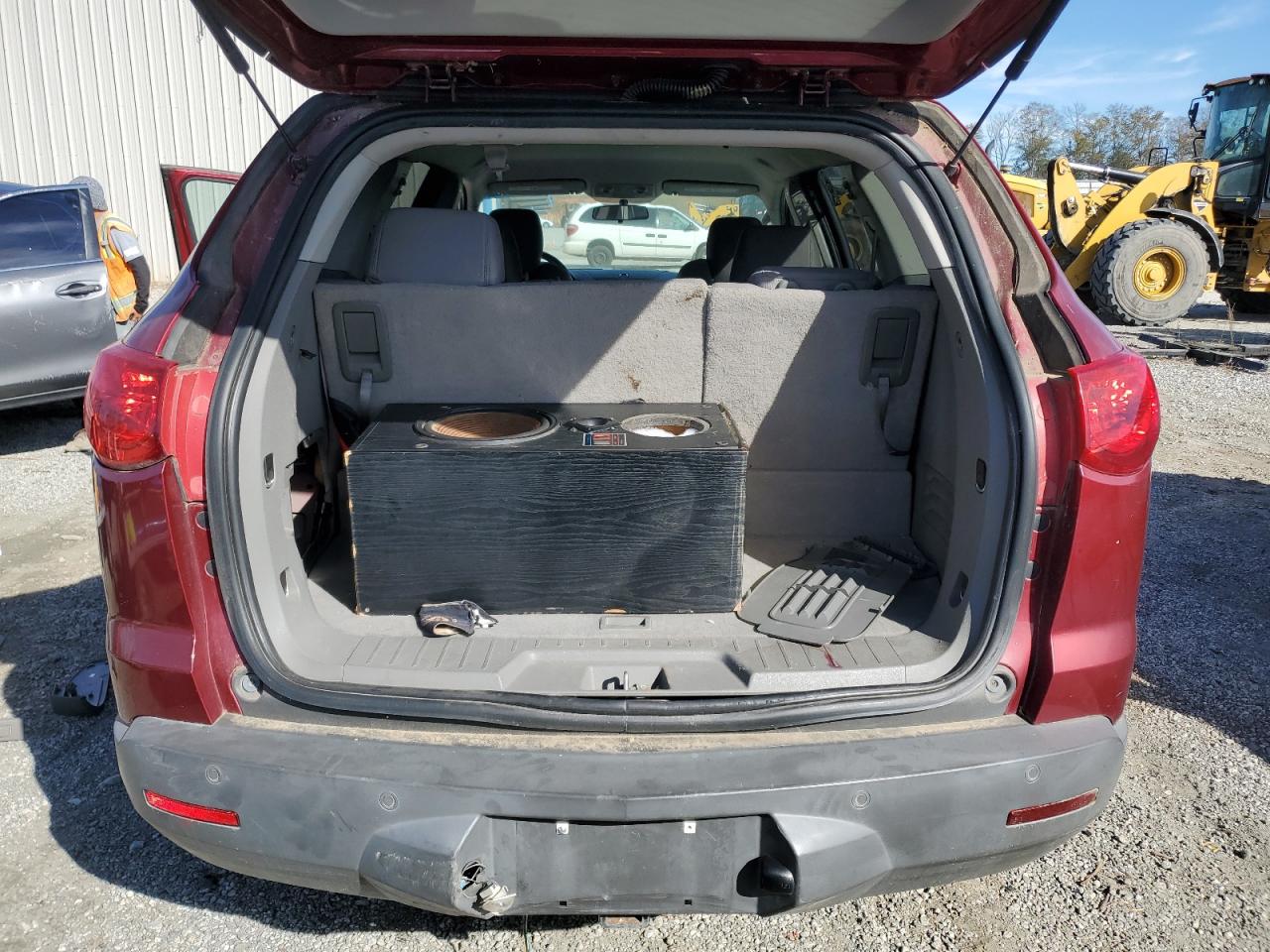 2010 Chevrolet Traverse - Image 6
