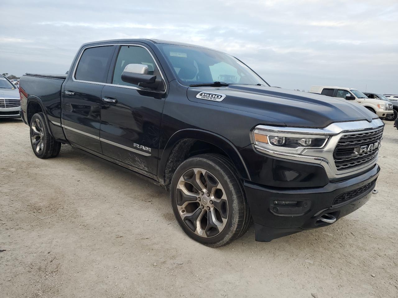 2019 RAM 1500 - Image 4