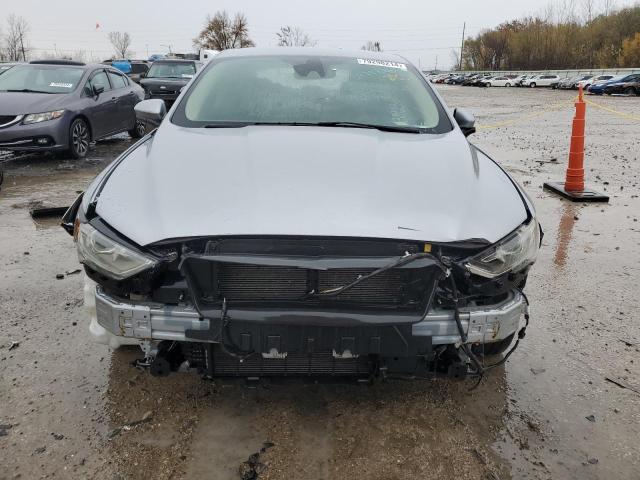 3FA6P0HD2LR138923 Ford Fusion SE 5