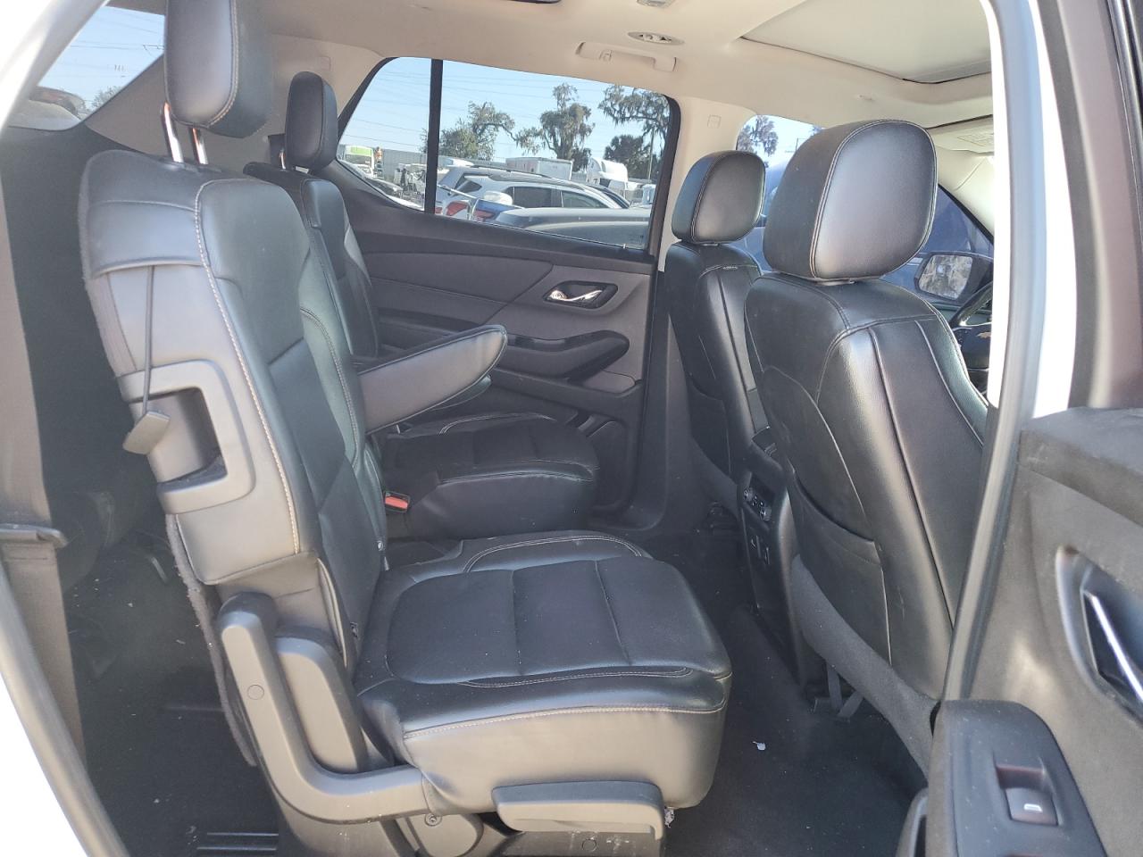 2018 Chevrolet Traverse - Image 12