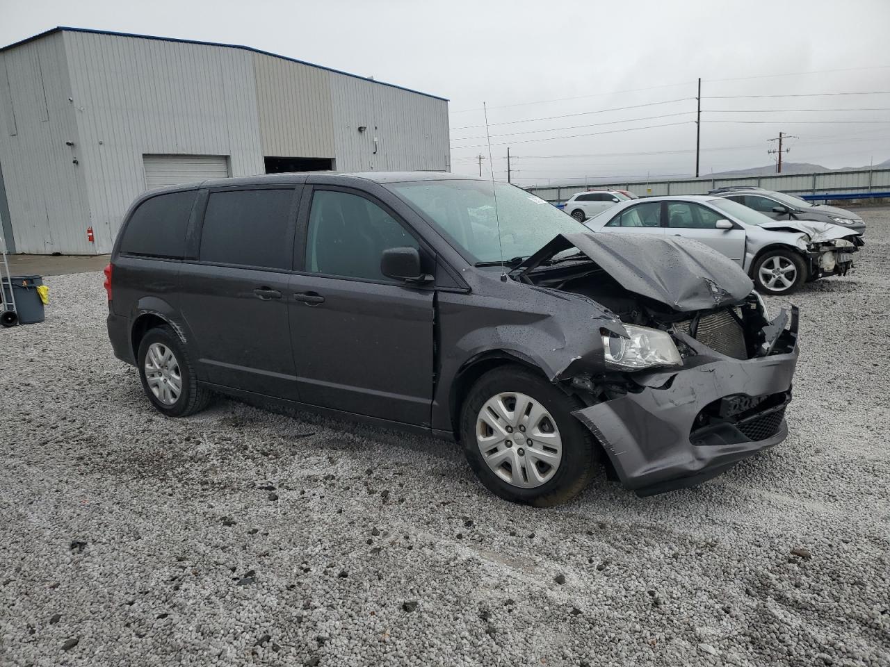 VIN 2C4RDGBG5KR789530 2019 DODGE CARAVAN no.4