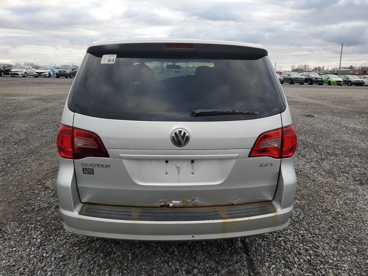 2012 Volkswagen Routan S VIN: 2C4RVAAGXCR120229 Lot: 81356954