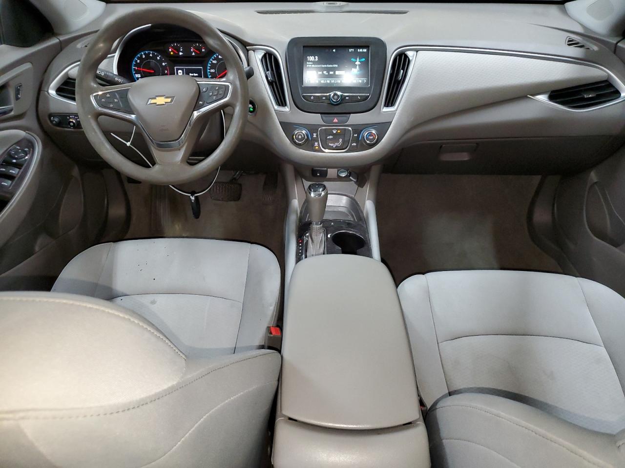 2016 Chevrolet Malibu - Image 8