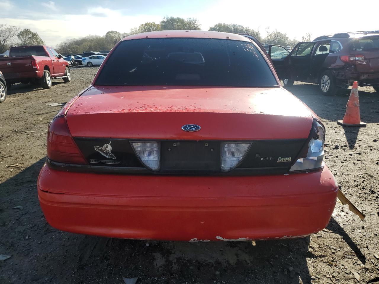 2011 Ford Crown Victoria - Image 6