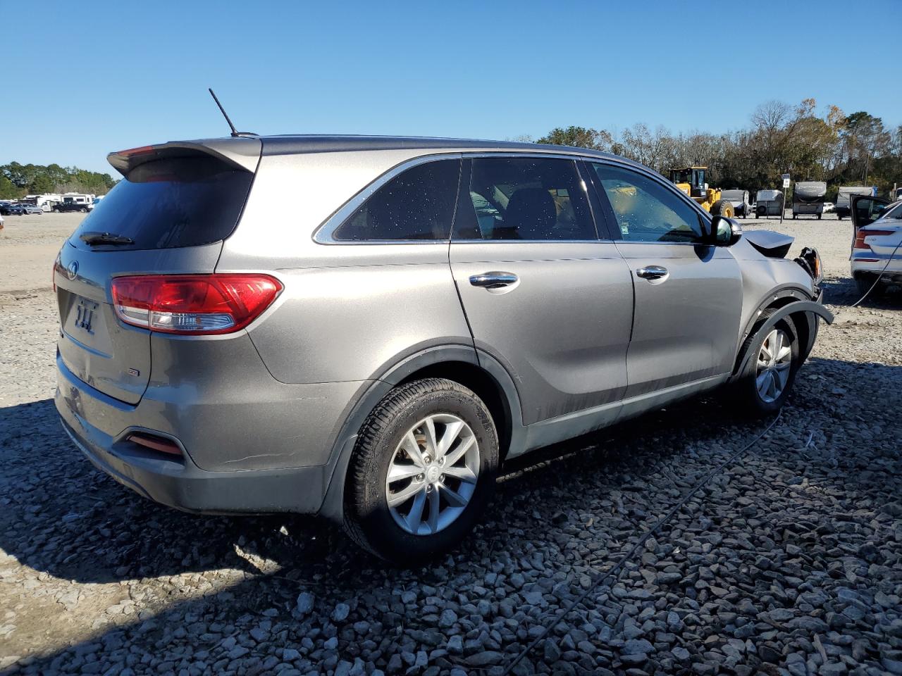 2016 Kia Sorento - Image 3
