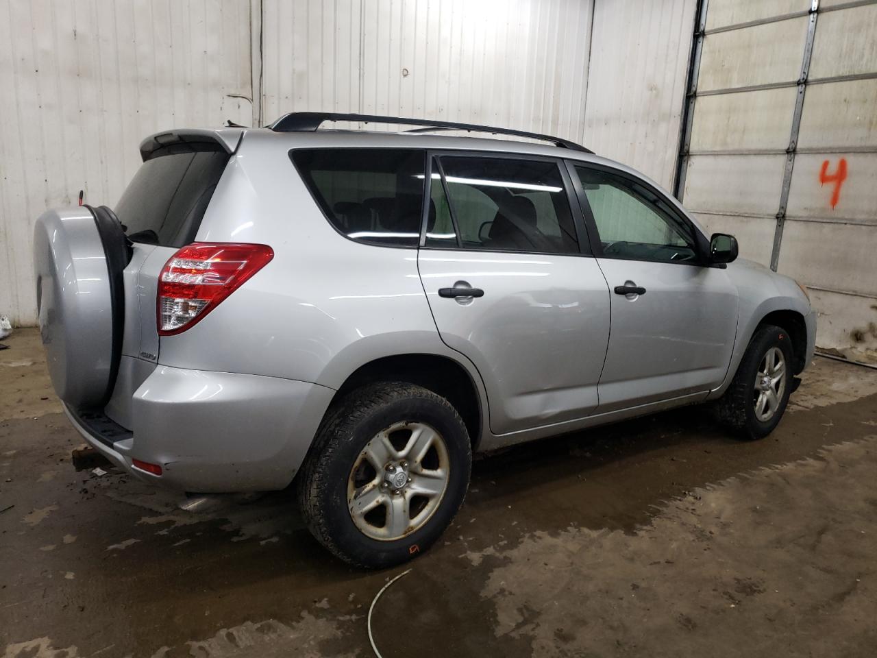 2010 Toyota RAV 4 - Image 3