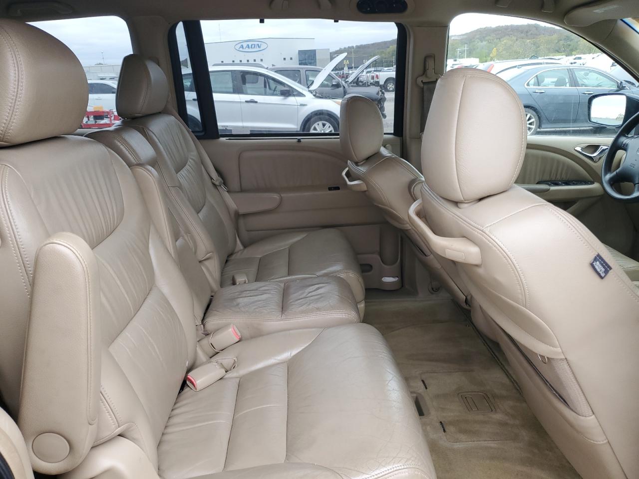 2005 Honda Odyssey - Image 11