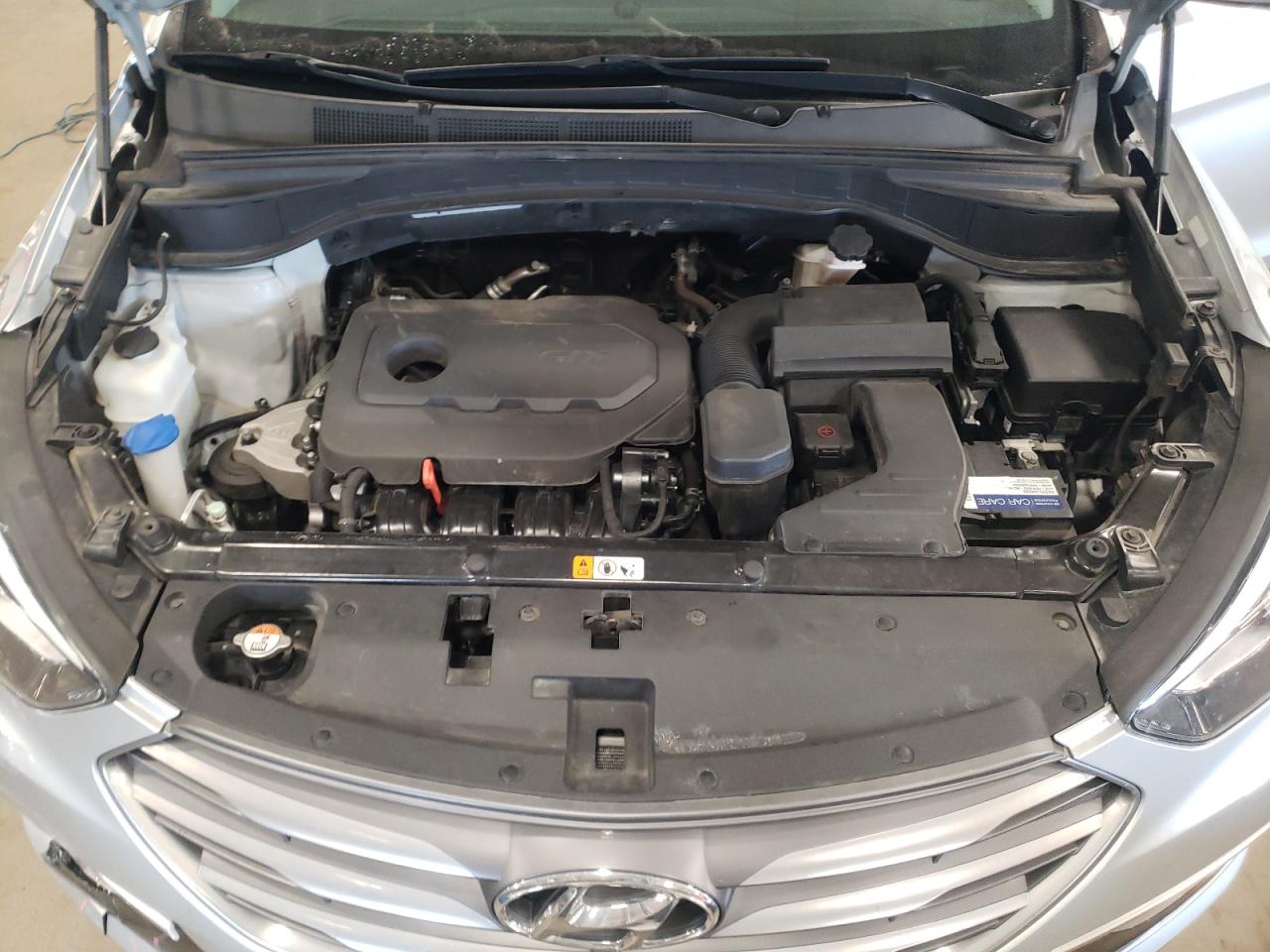 2018 Hyundai Santa Fe - Image 12