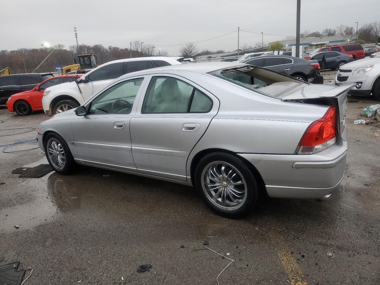 2005 Volvo S60 - Image 2