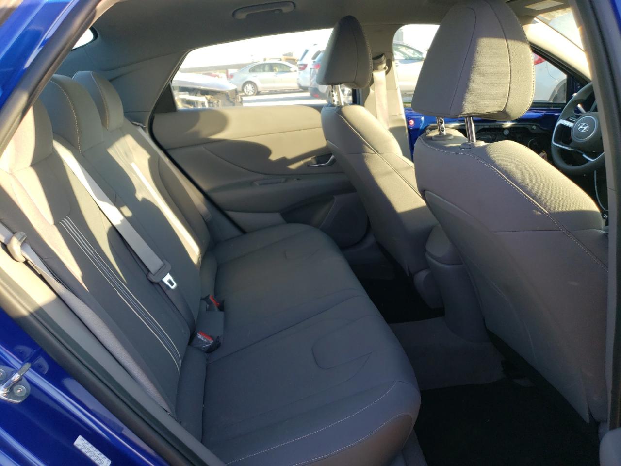 2023 Hyundai Elantra - Image 10