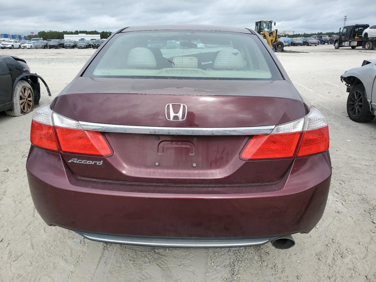 VIN 1HGCR2F3XDA110250 2013 HONDA ACCORD no.6