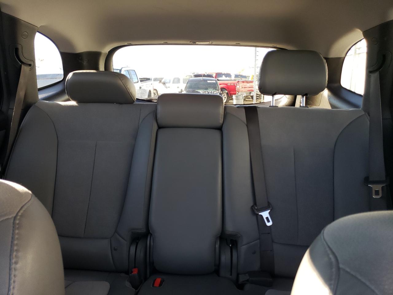2011 Hyundai Santa Fe - Image 10